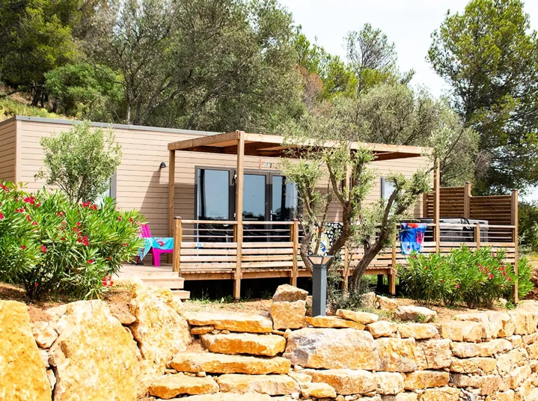Camping Campasun Mas de Pierredon 5 Sterren★★★★★