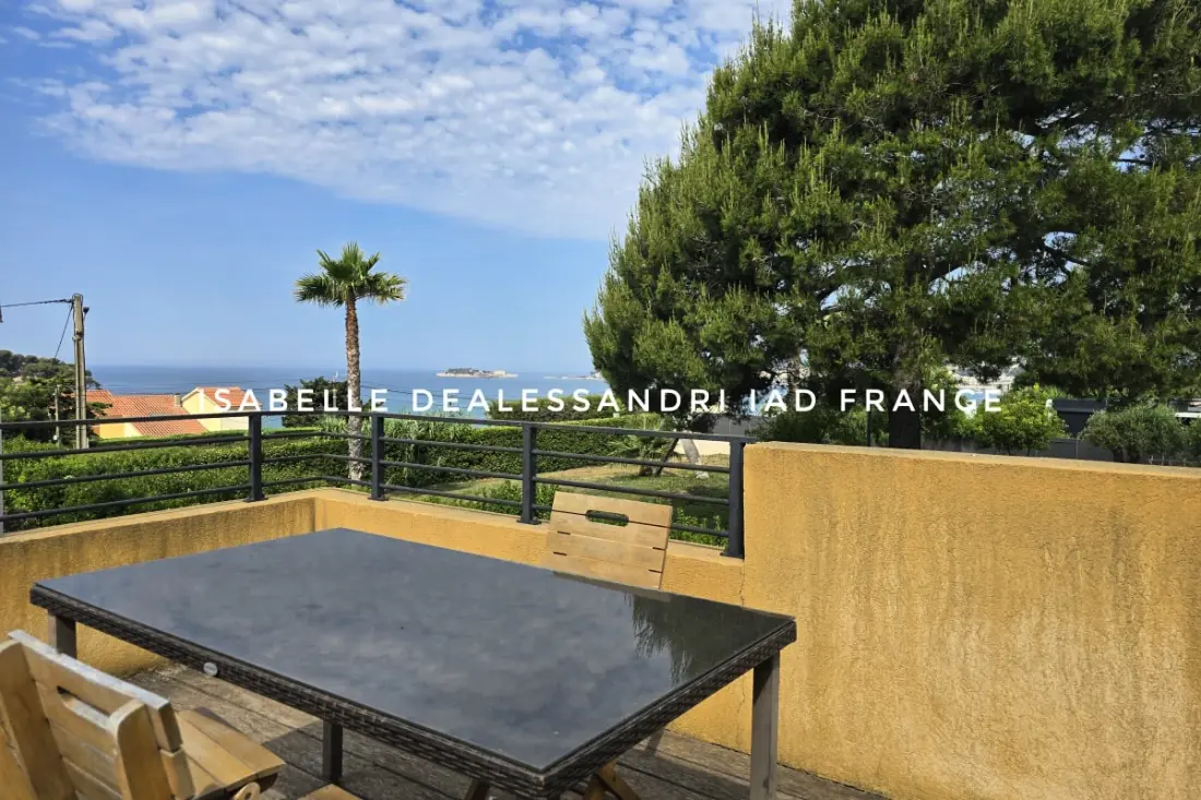 Úszómedence Private House 50 méter De La Plage