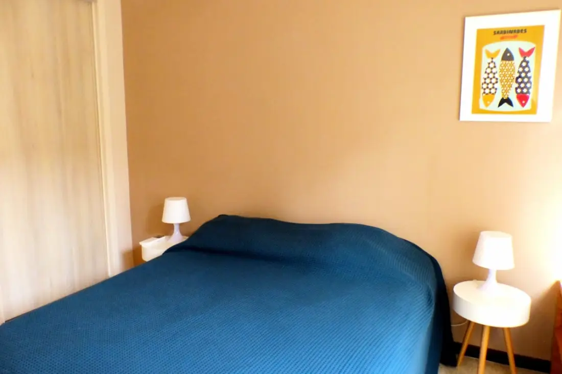 Appartement op tuinniveau, vlak bij de zee en de haven