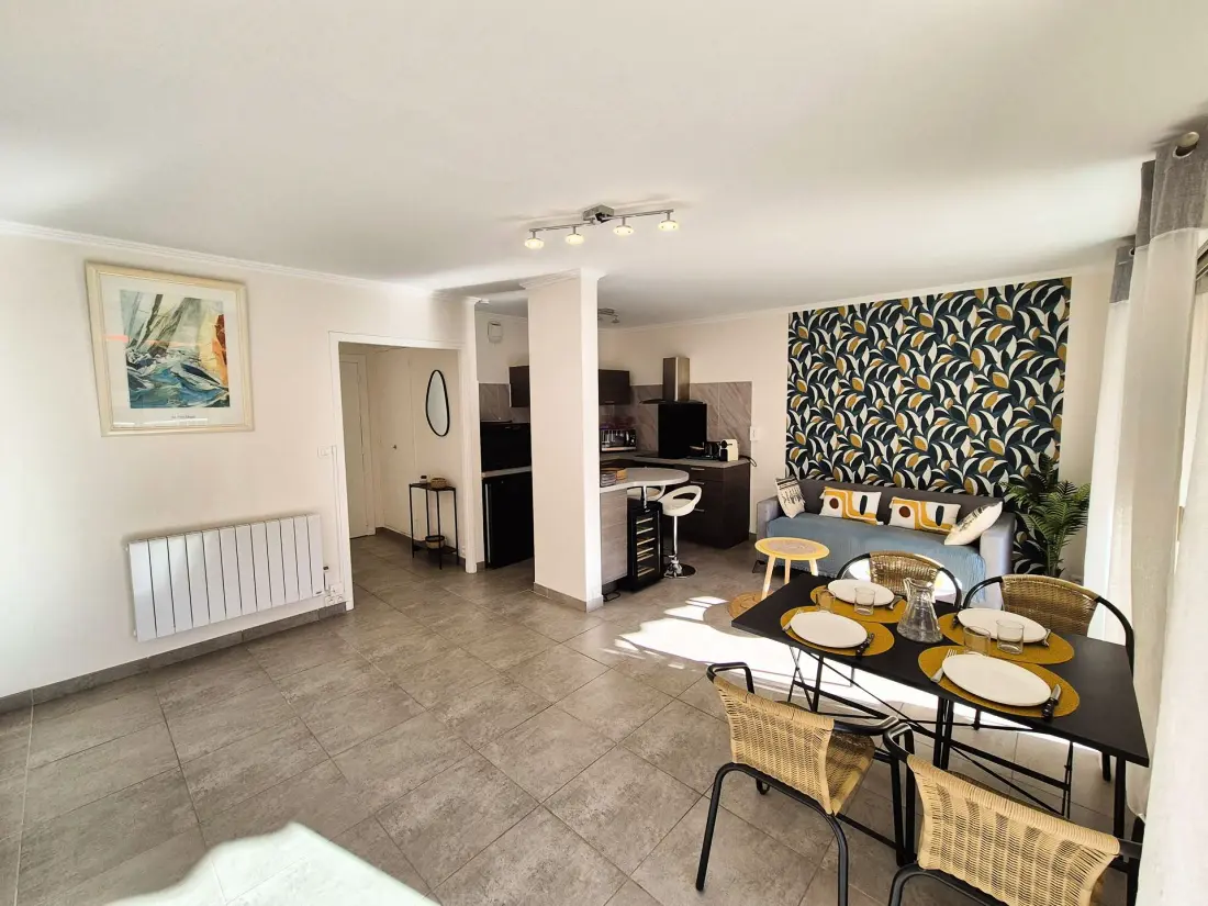 Porthos Residence
