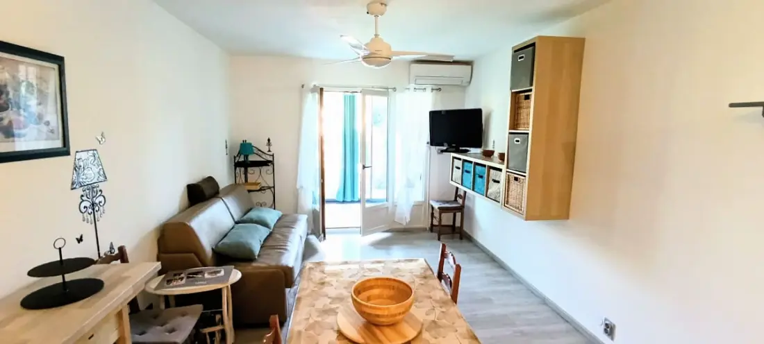 Goed uitgeruste studio met terras in Sanary-sur-mer