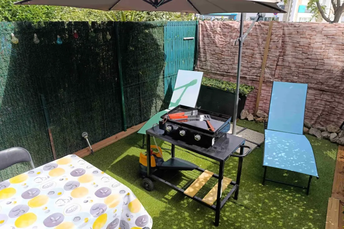 Goed uitgeruste studio met terras in Sanary-sur-mer