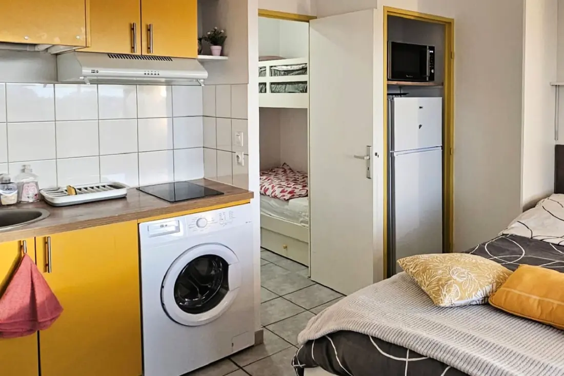 Studio met airconditioning en parkeerplaats in Sanary-sur-mer