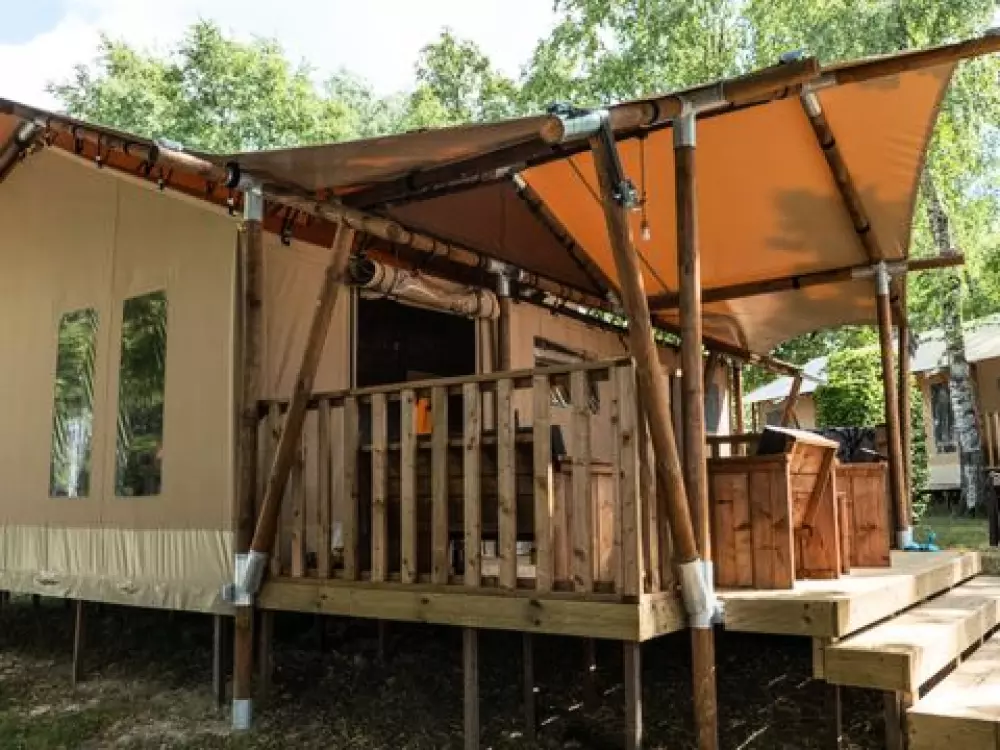 Sunêlia Camping Les Nids Du Lac 4 Gwiazdy★★★★ 4 Gwiazdy★★★★ 4 Gwiazdy★★★★ 4 Gwiazdy★★★★