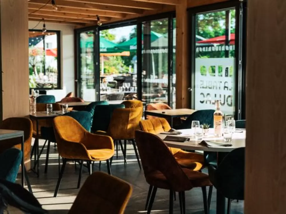 Sunêlia Camping Les Nids Du Lac 4 Gwiazdy★★★★ 4 Gwiazdy★★★★ 4 Gwiazdy★★★★ 4 Gwiazdy★★★★