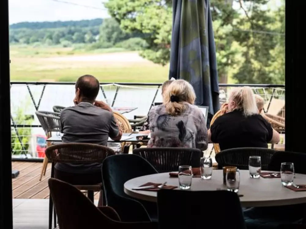 Sunêlia Camping Les Nids Du Lac 4 Gwiazdy★★★★ 4 Gwiazdy★★★★ 4 Gwiazdy★★★★ 4 Gwiazdy★★★★