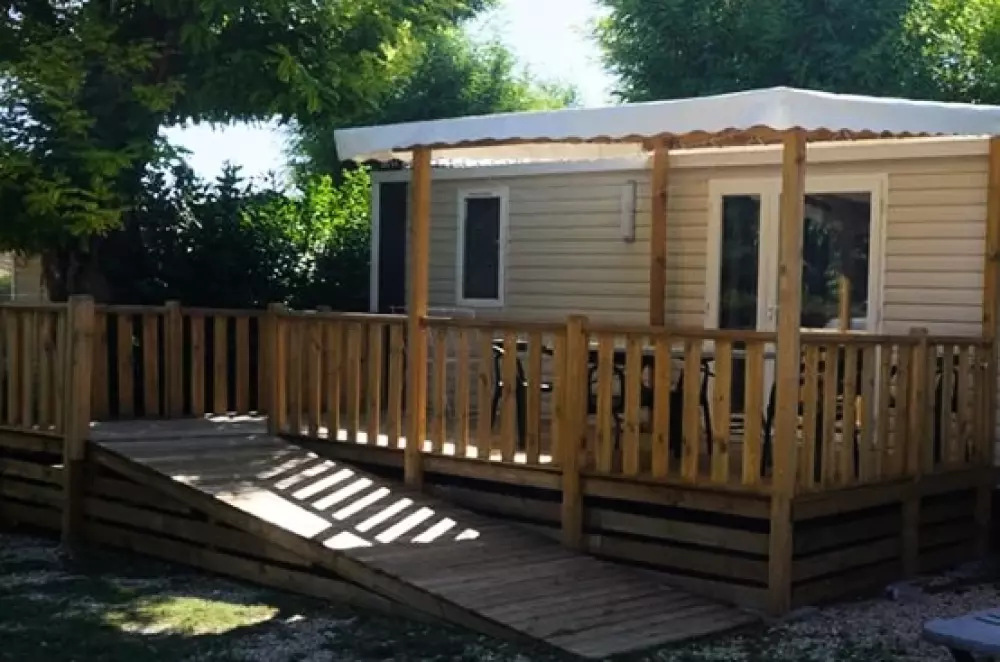 Campasun La Bonde Pond Camping /