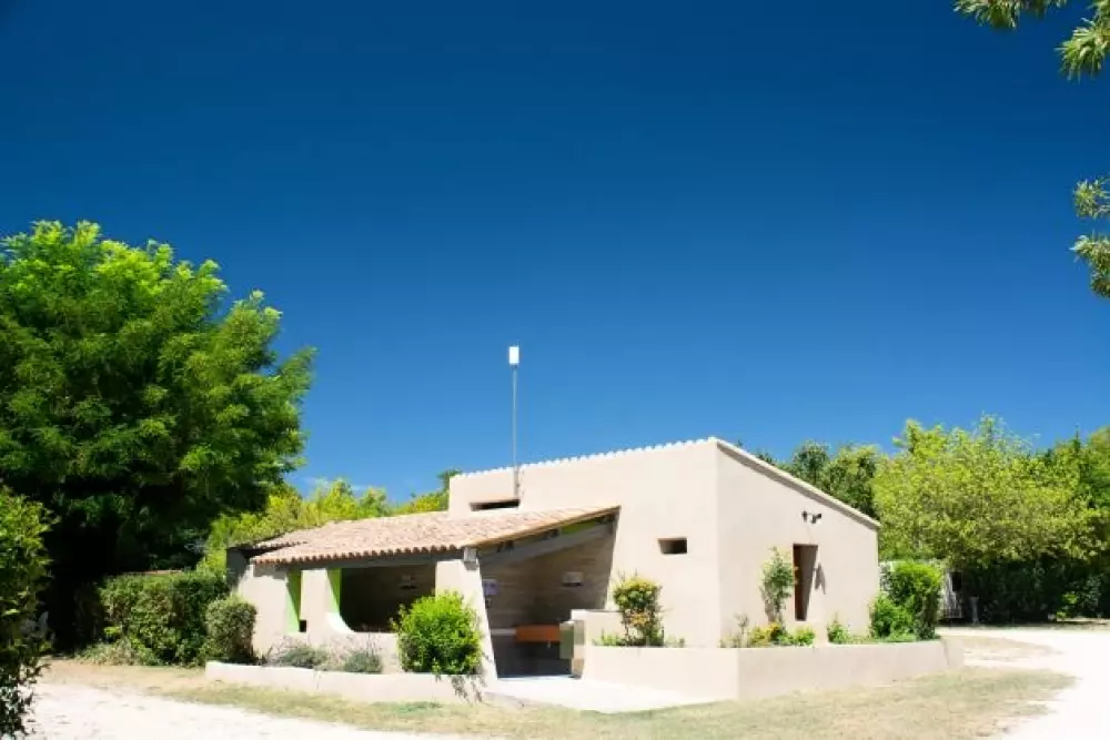 Campasun La Bonde Pond Camping /