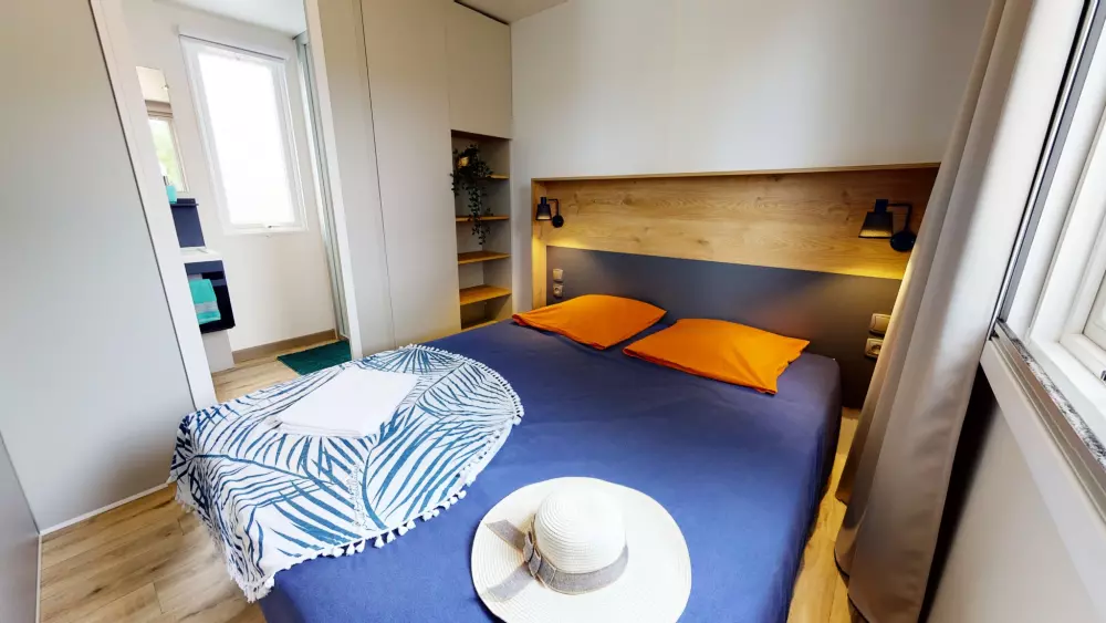 Campasun La Bonde Pond Camping /