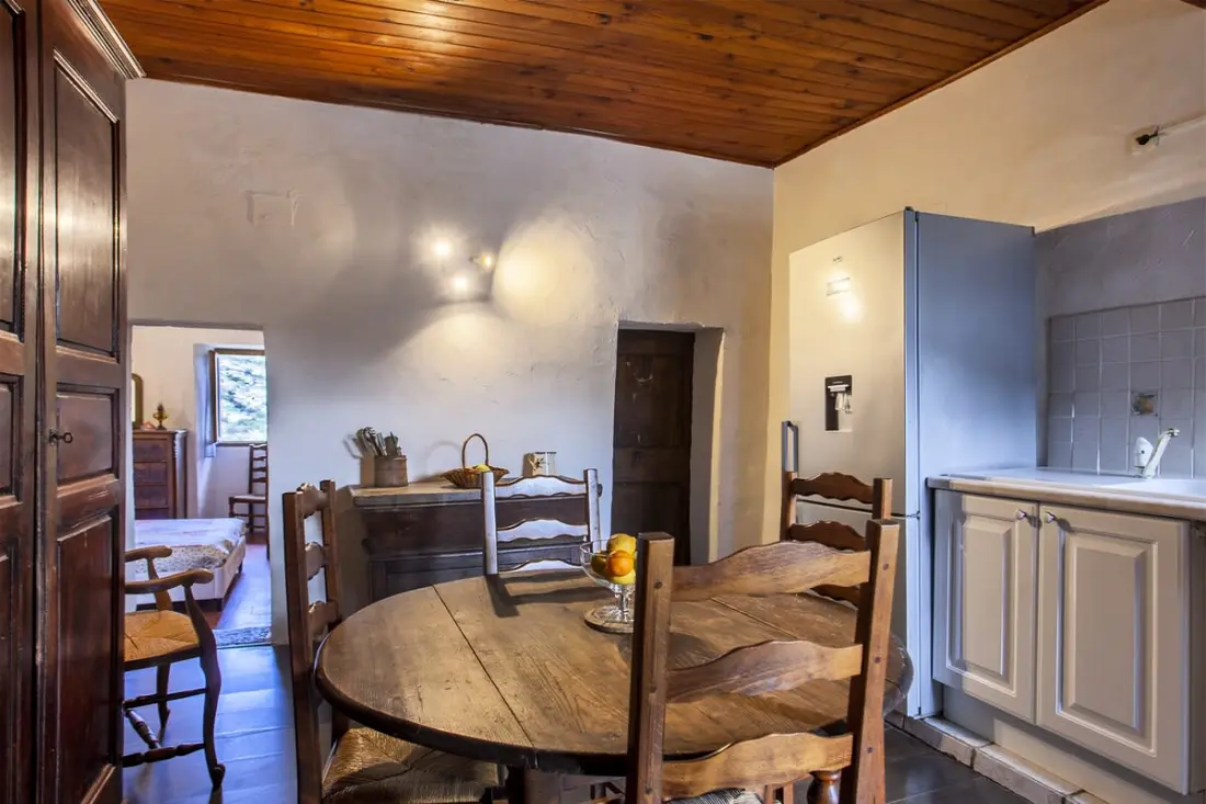 Casuccia - Charming Apartment Nebbiu szívében