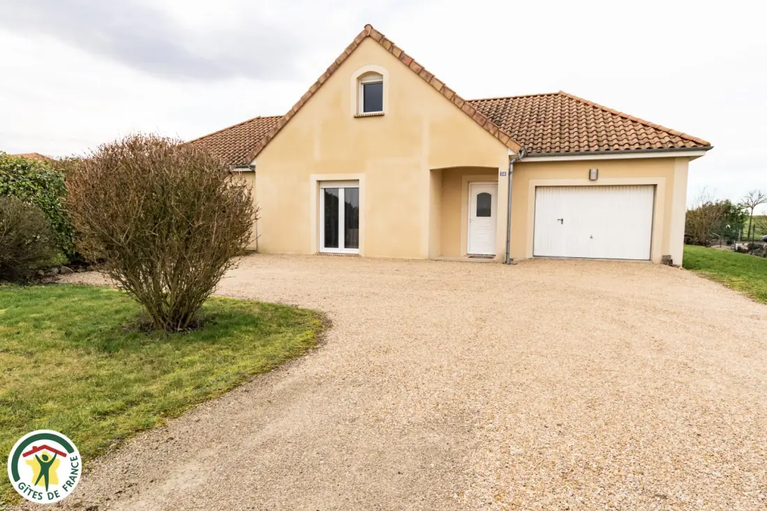 Gîte de France Gite du sarondé 3 fül