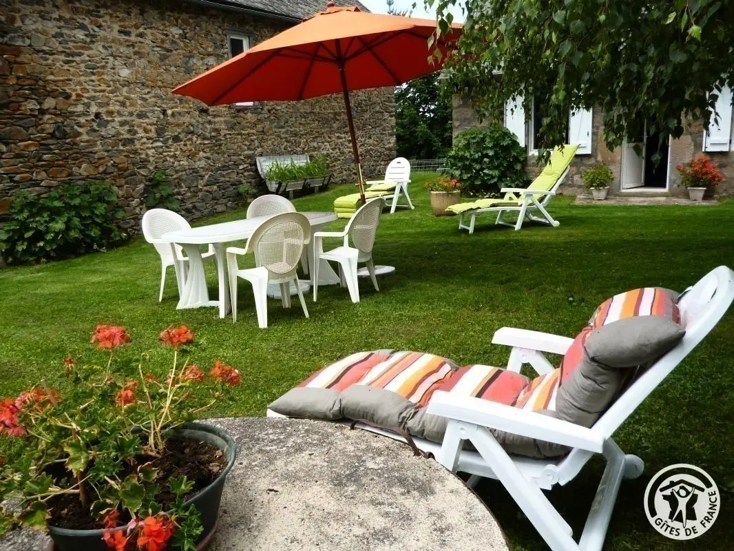 Gîte de France in Sarroux - St Julien 3 oren
