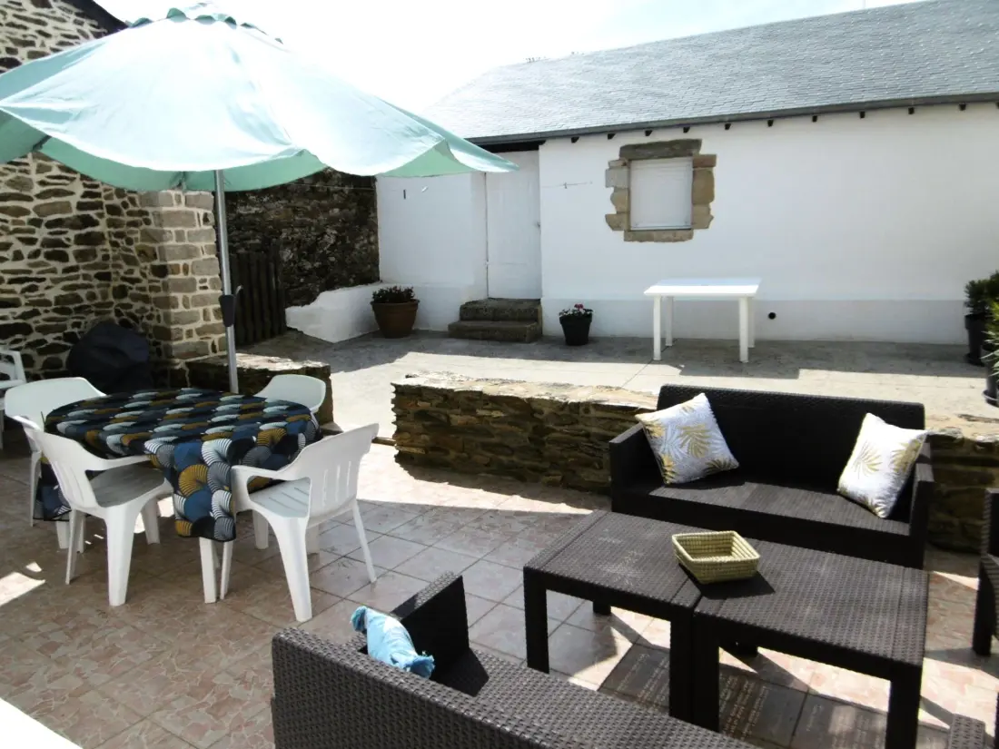 Heol-Sarzeau Residence