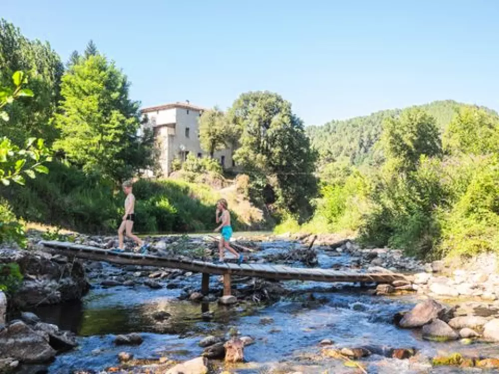 Camping Du Château De L'Hom  4 étoiles★★★★