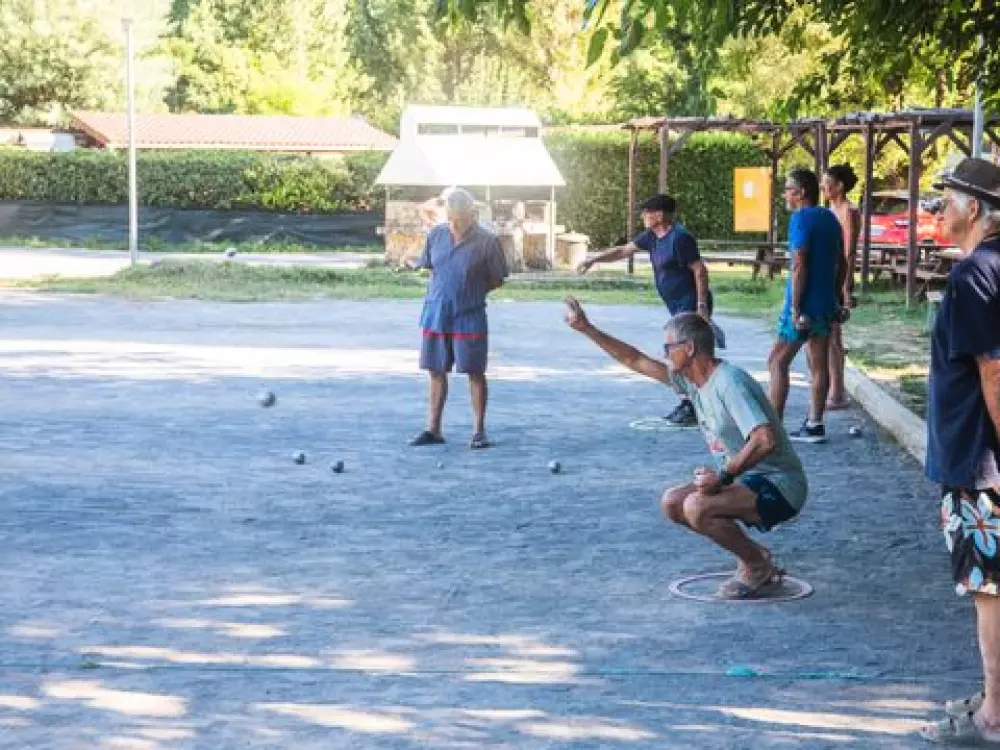 Camping Du Château De L'Hom  4 étoiles★★★★