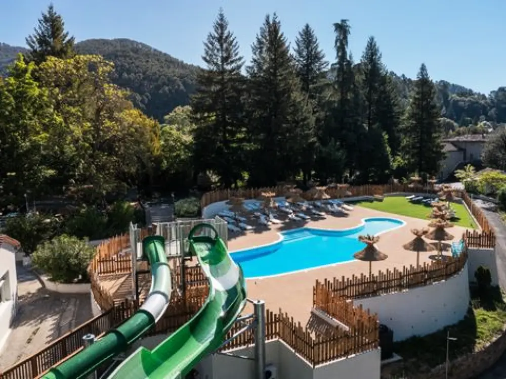 Camping Du Château De L'Hom  4 Sterren★★★★