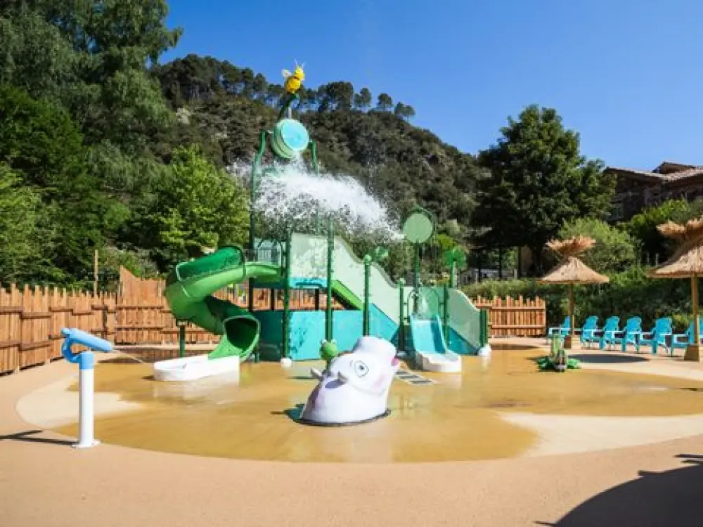 Camping Du Château De L'Hom  4 Sterren★★★★