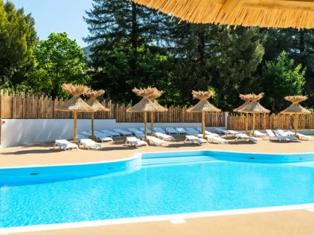 Camping Du Château De L'Hom  4 Sterren★★★★