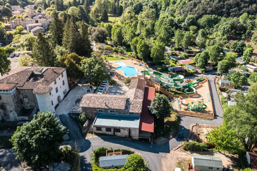 Campsite maeva Escapades du Château de l'Hom 4 Stars★★★★