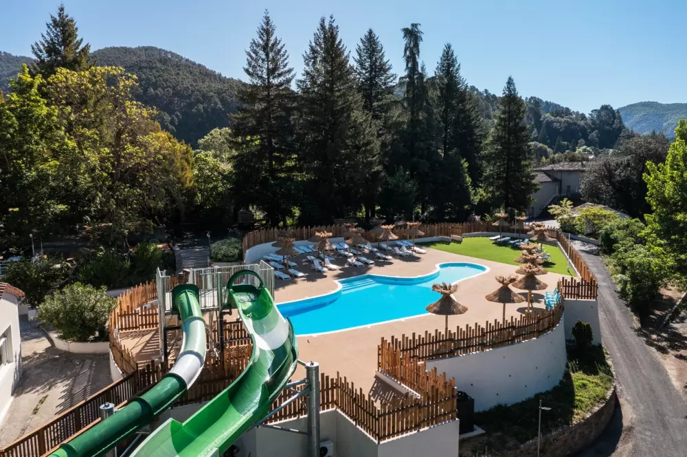 Campsite maeva Escapades du Château de l'Hom 4 Stars★★★★