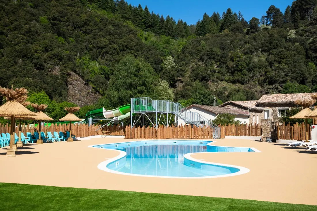 Campsite maeva Escapades du Château de l'Hom 4 Csillagok★★★★
