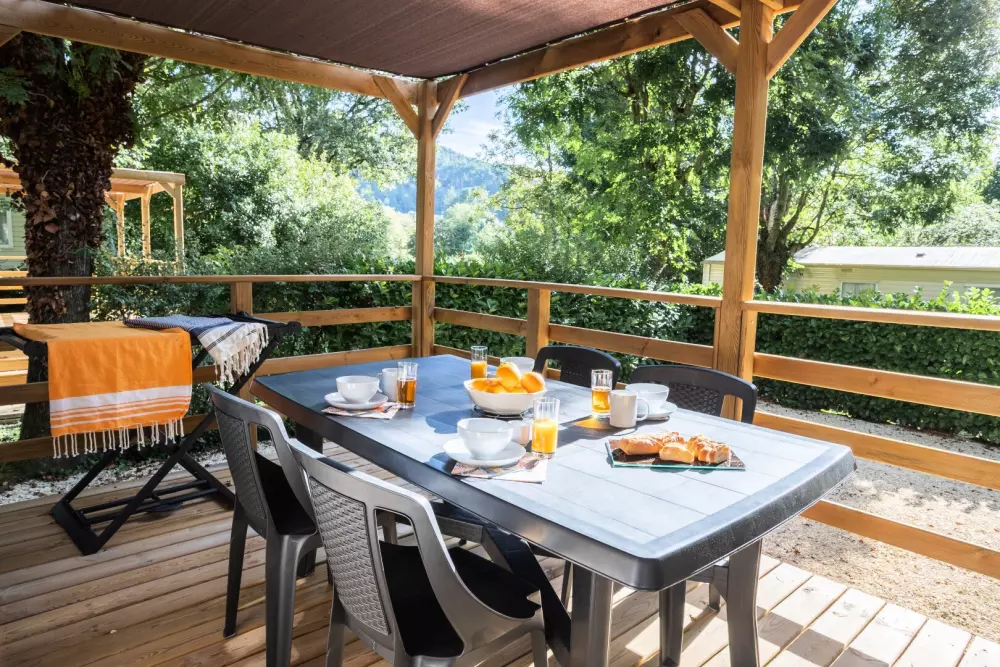 Campsite maeva Escapades du Château de l'Hom 4 Stars★★★★