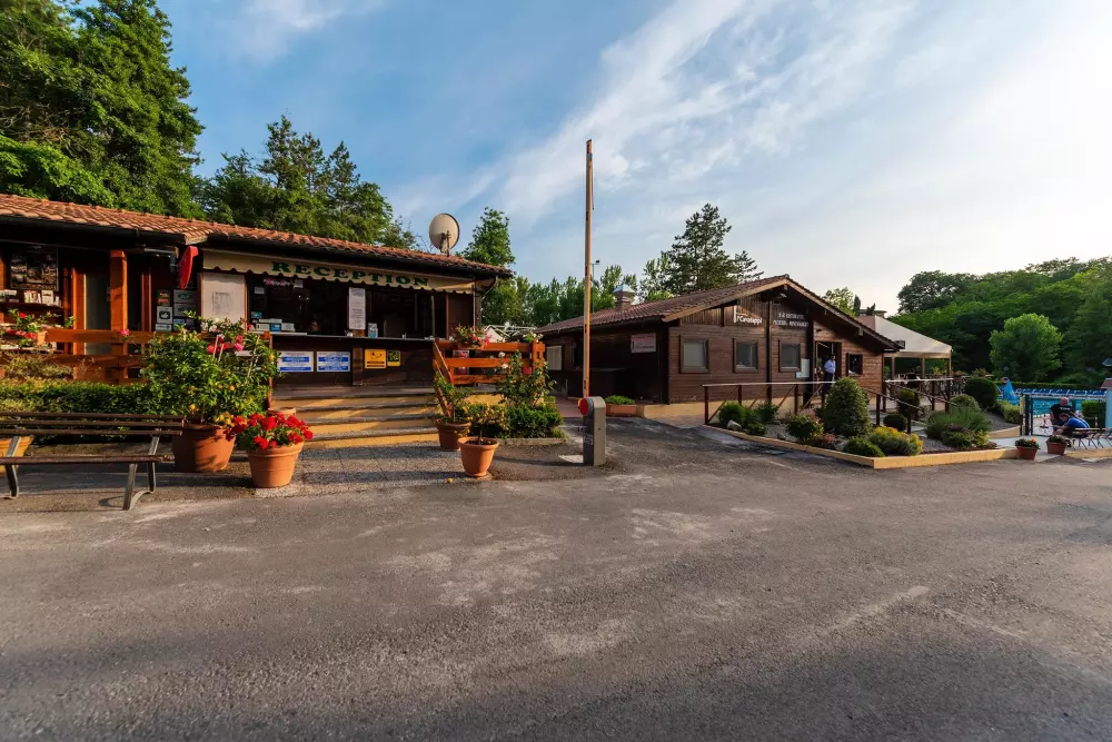 Camping Village Mugello Verde 3 étoiles★★★