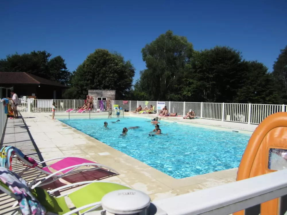 Camping Seasonova Lac de Bournazel 4 Stars★★★★