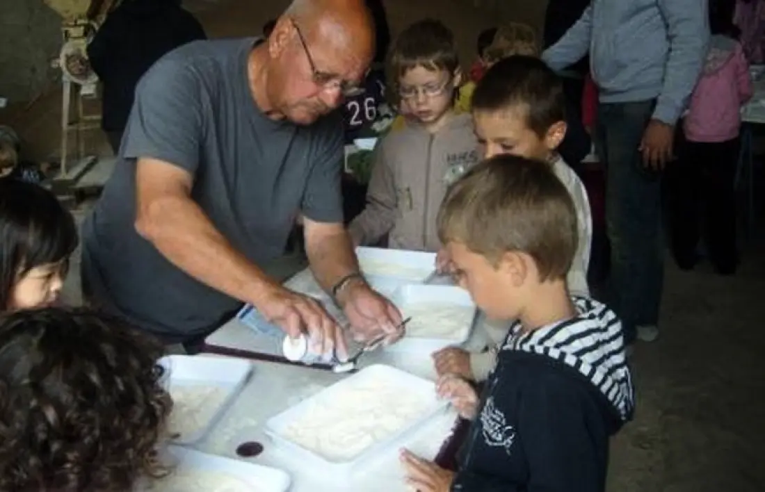 Campeggio Ferme Pedagogique de Prunay 12 Stelle★★★★★★★★★★★★