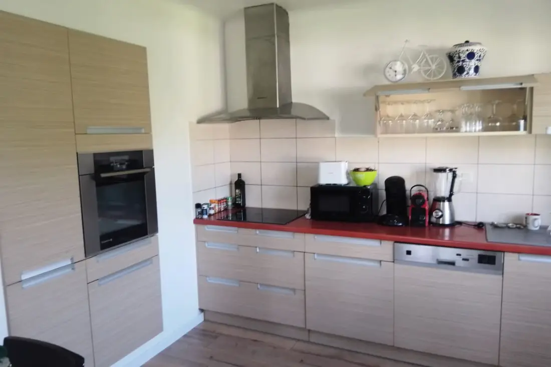 Tágas és Cosy Ház 80 M2-ből Sénében található
