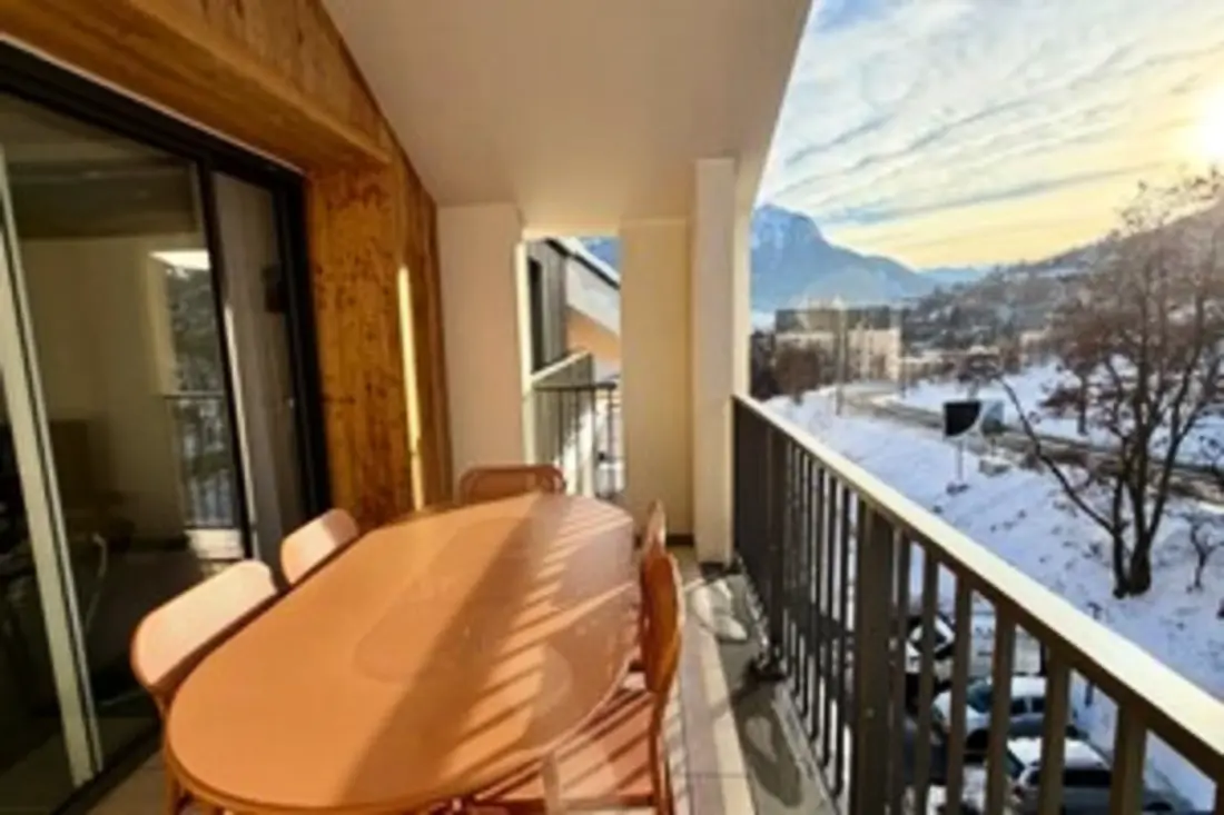 Apartament Nowy z widokiem na góry