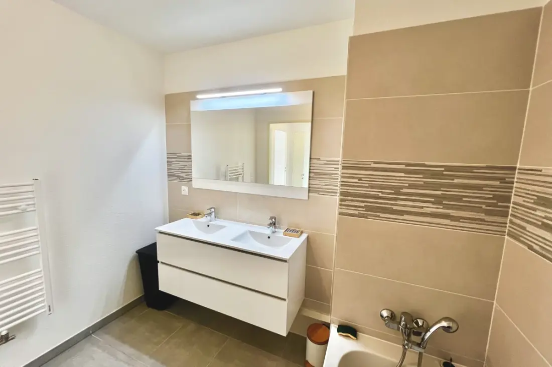 Apartamento T3 Con Balcón en Briançon