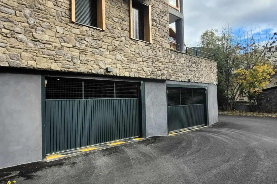 Zastosuj Neuf Au Pied Des Pistes Prywatny parking