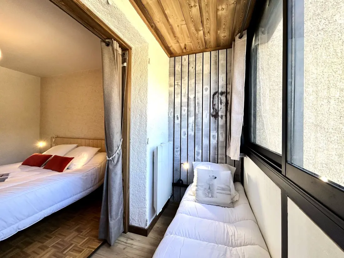 Solar Dial Residence