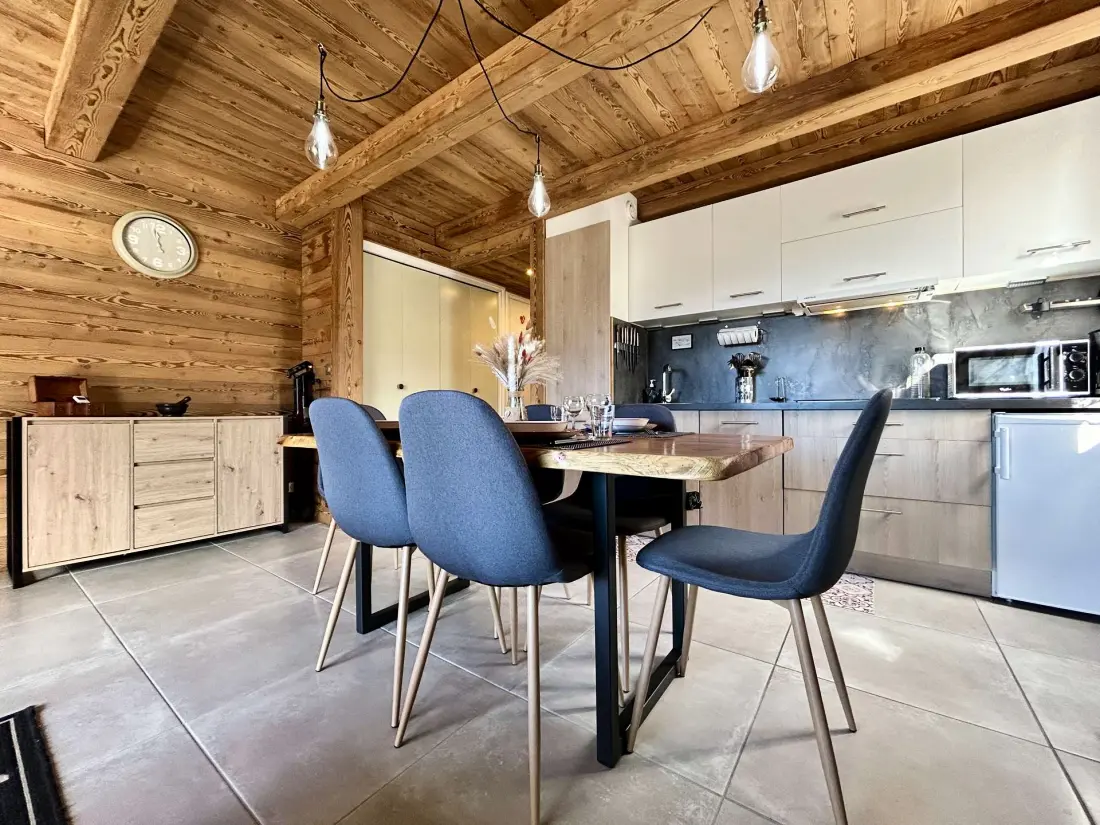 Solar Dial Residence