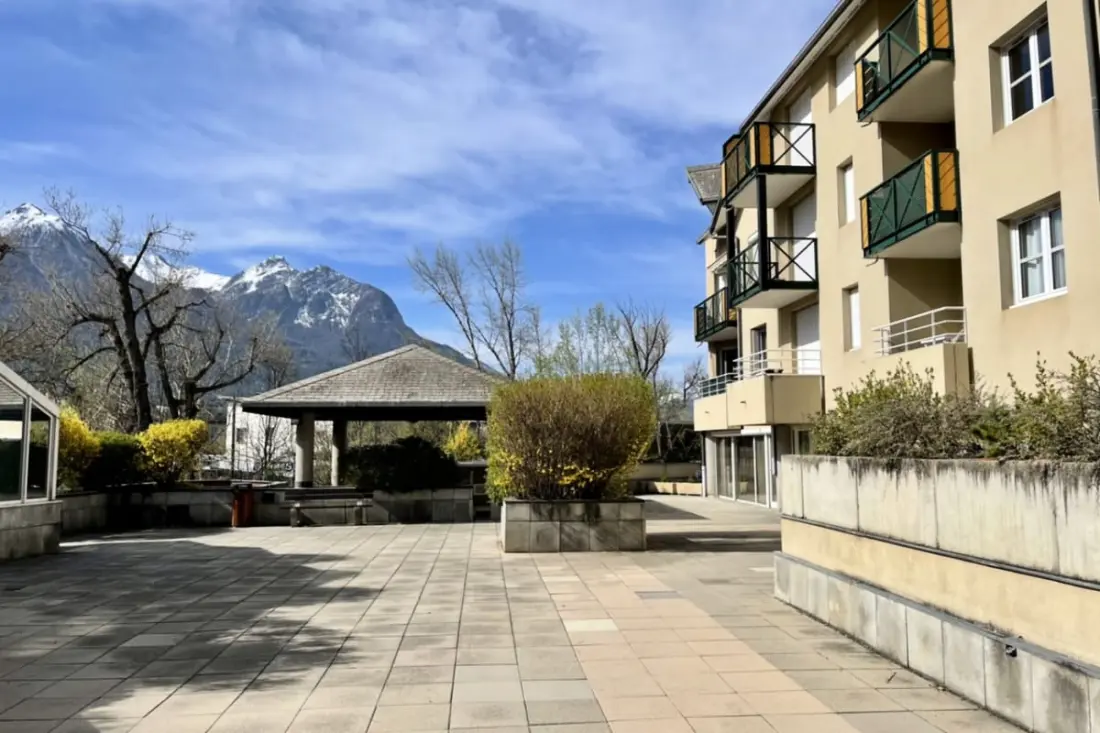 Jasny 50 M2 Z balkonem w Briançon Center
