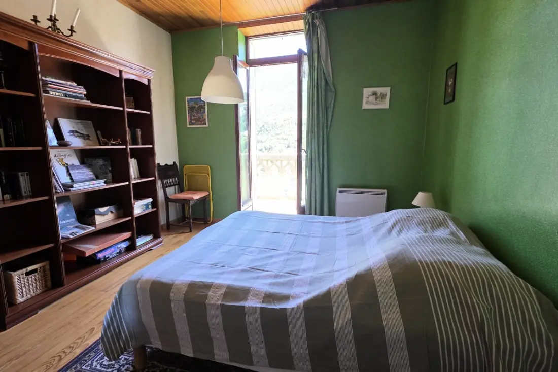 Przestronne 90 M2 w Briançon z balkonem i Parking