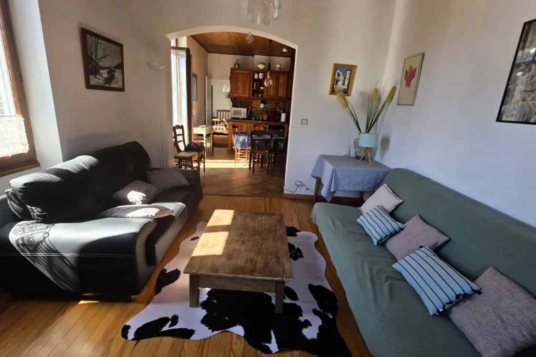 Przestronne 90 M2 w Briançon z balkonem i Parking