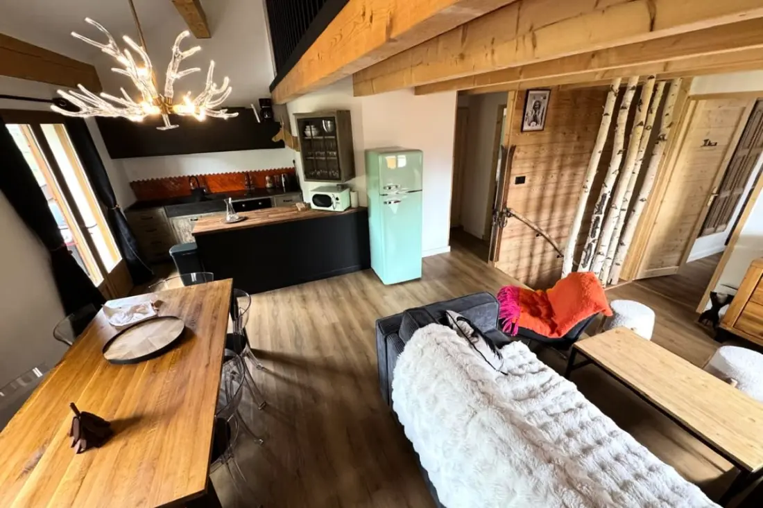 Luminous Family Apartment with Magnificent View