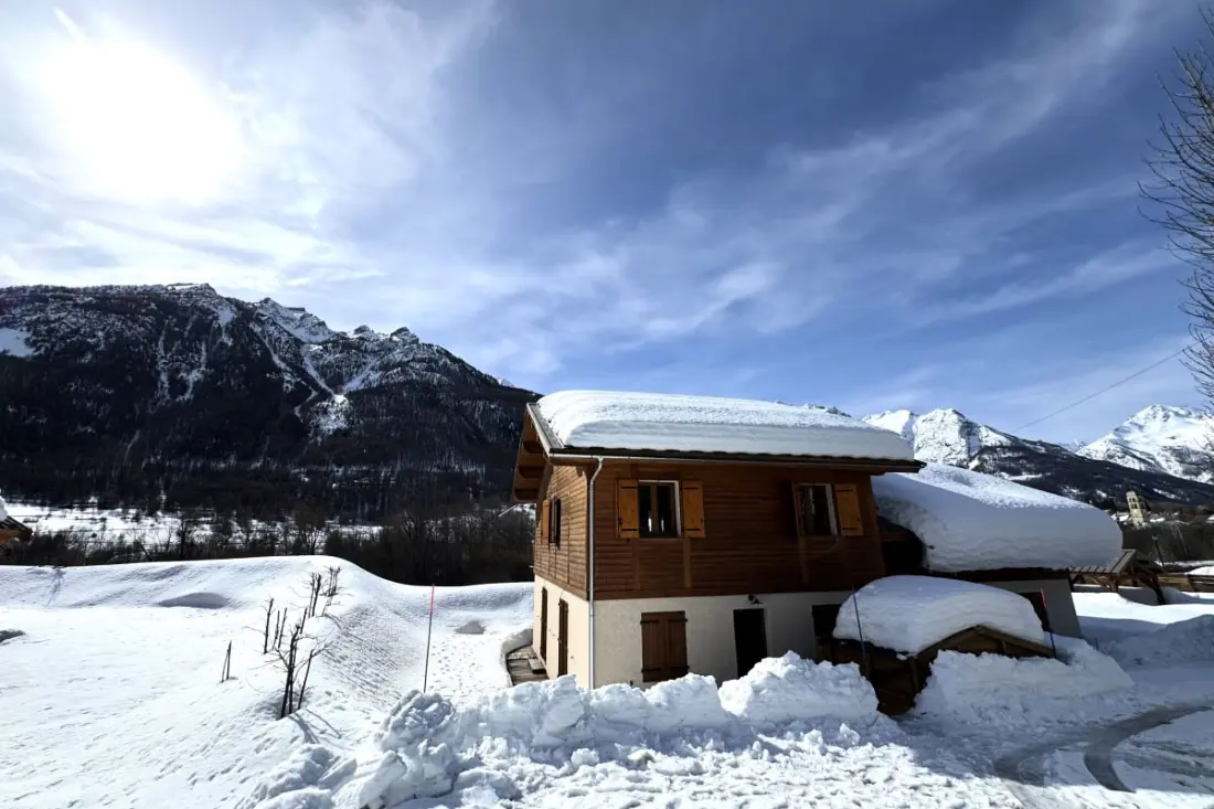 Luminous Family Apartment with Magnificent View