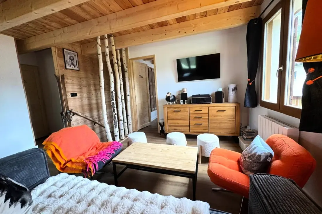 Luminous Family Apartment with Magnificent View