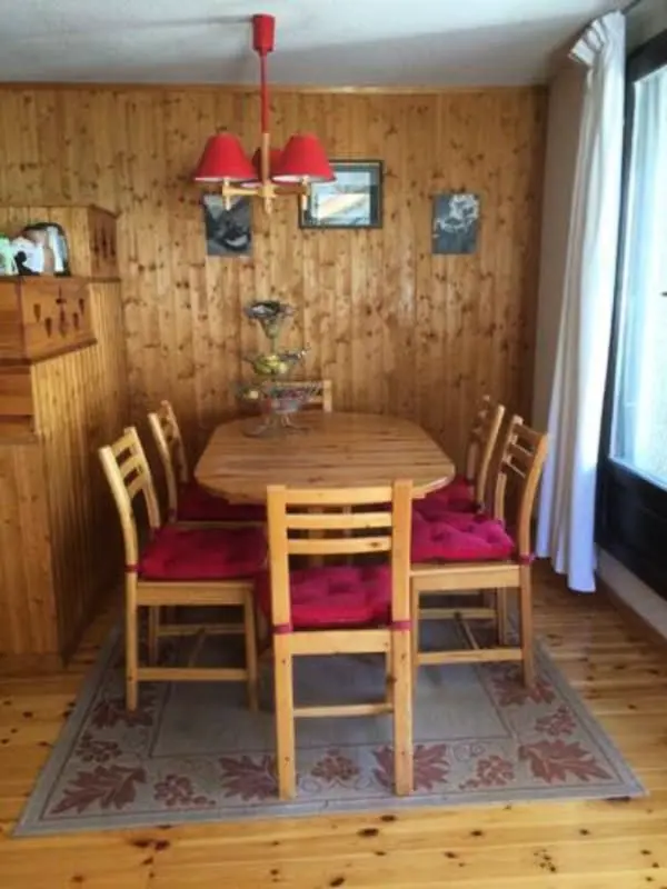 Family Screen Facing Summits & Grand Calm