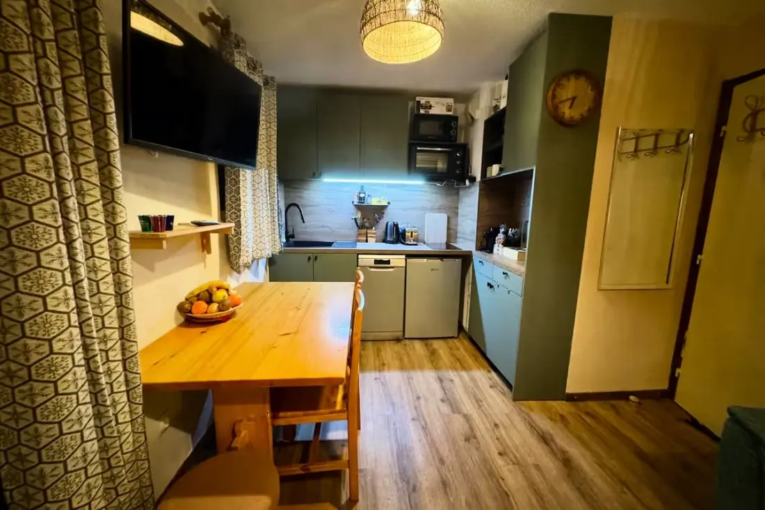 Charming Apartment With Garden And Private Parking