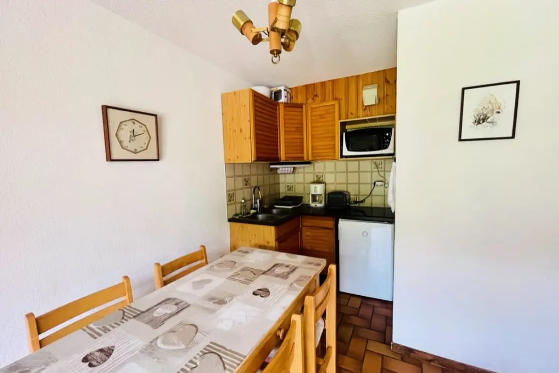 30 M2 At the foot of the Great Baths