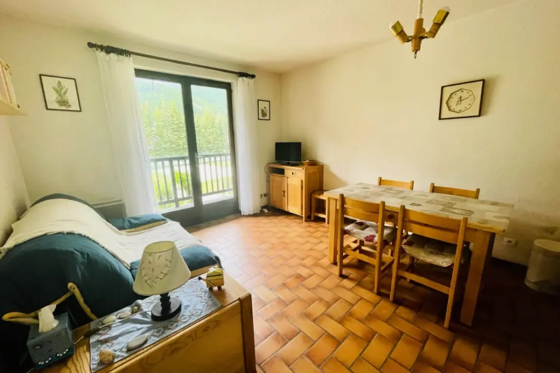 30 M2 At the foot of the Great Baths