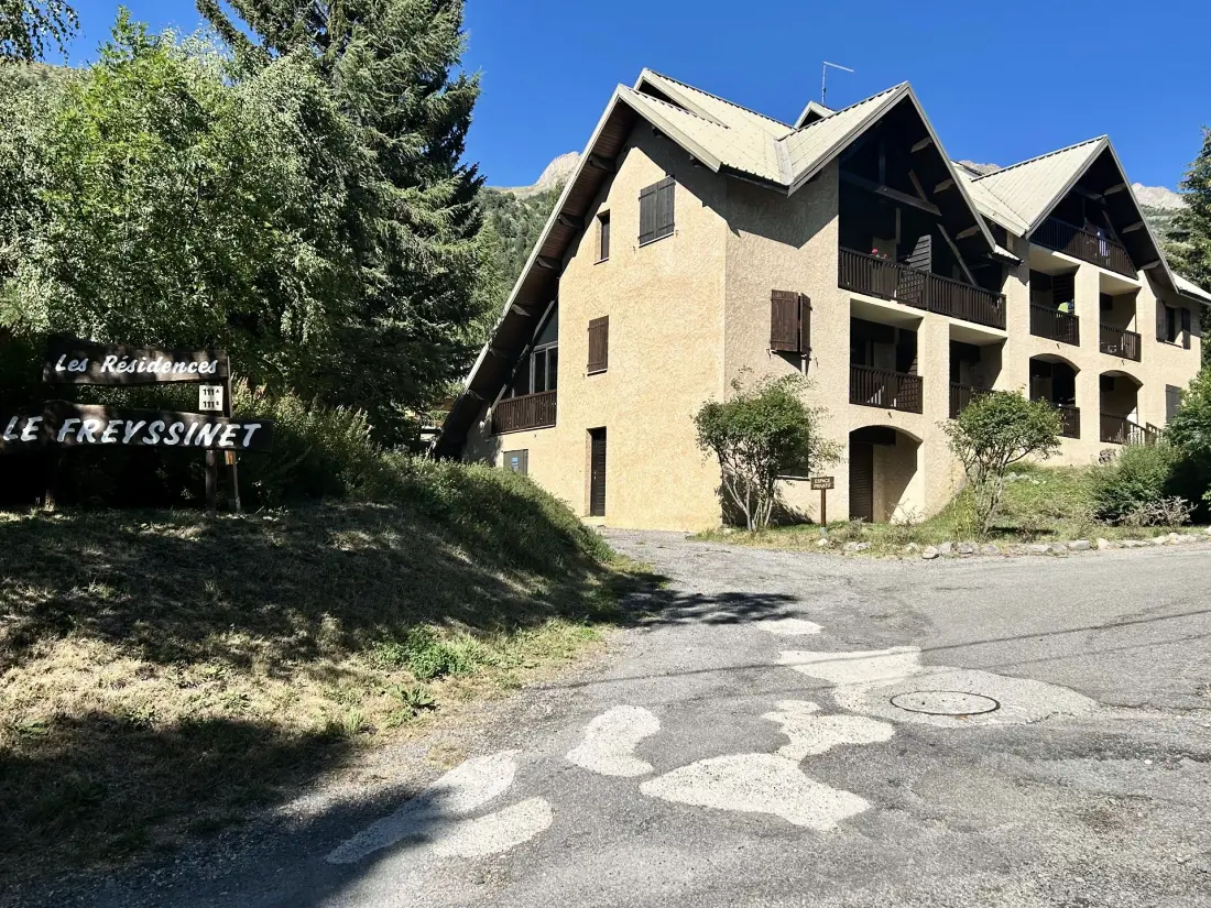 Freyssinet Residence