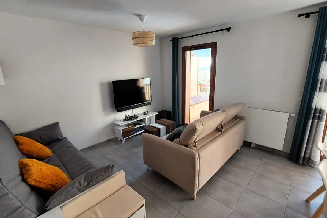 Big T2 Recent With Terrace : The Dahu Perché