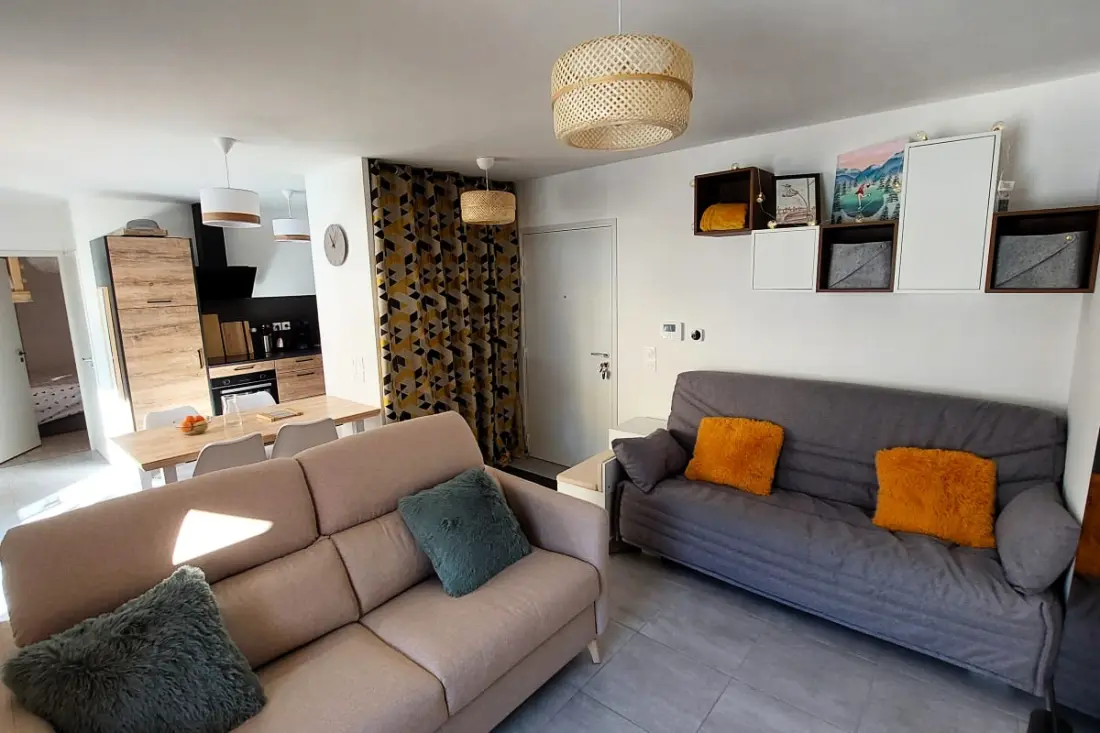 Big T2 Recent With Terrace : The Dahu Perché