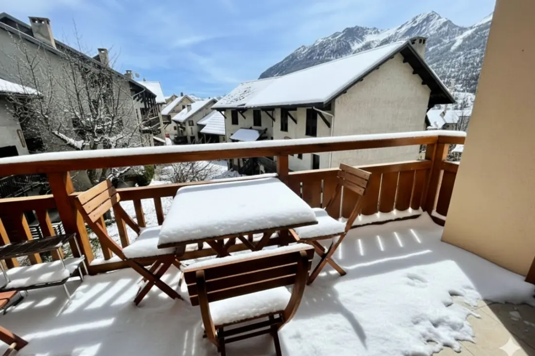 Balcony & Calme Face Aux Cimes