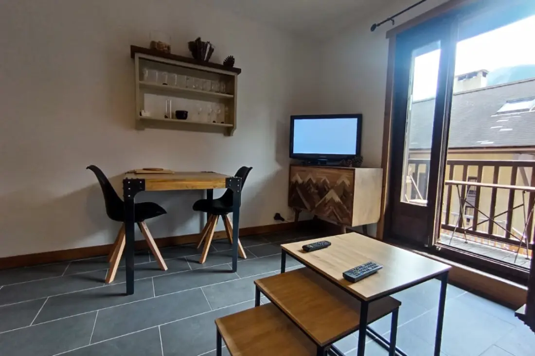 Bright 30 M2 With Balcony Centre Village